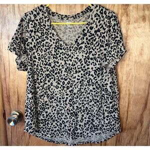 Old Navy Short Sleeve Animal Cheetah Leopard Print T-Shirt Size Large